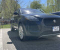 Черный Ягуар E-Pace, объемом двигателя 2 л и пробегом 140 тыс. км за 25700 $, фото 1 на Automoto.ua