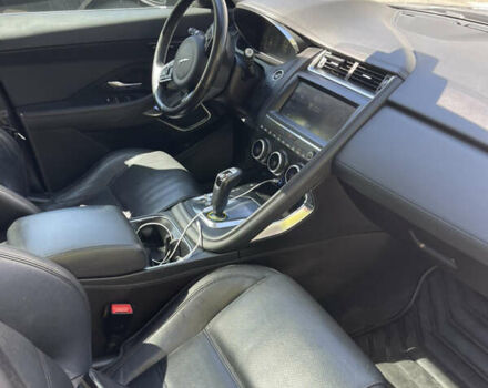 Черный Ягуар E-Pace, объемом двигателя 2 л и пробегом 140 тыс. км за 25700 $, фото 7 на Automoto.ua
