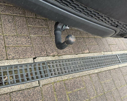 Чорний Ягуар E-Pace, об'ємом двигуна 2 л та пробігом 63 тис. км за 31000 $, фото 4 на Automoto.ua