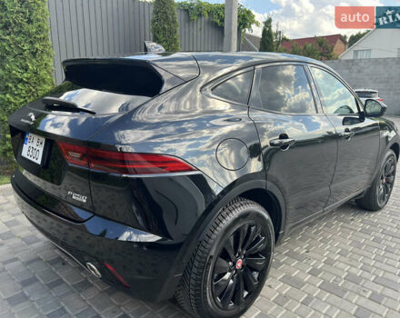 Черный Ягуар E-Pace, объемом двигателя 2 л и пробегом 43 тыс. км за 25600 $, фото 3 на Automoto.ua