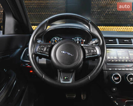 Чорний Ягуар E-Pace, об'ємом двигуна 2 л та пробігом 233 тис. км за 22300 $, фото 19 на Automoto.ua