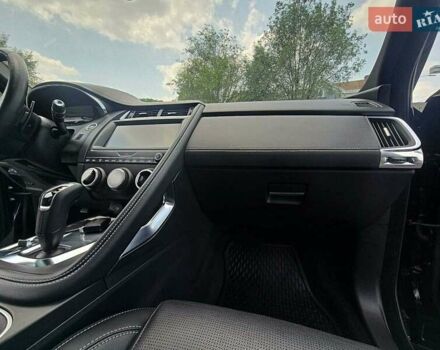 Чорний Ягуар E-Pace, об'ємом двигуна 2 л та пробігом 79 тис. км за 18000 $, фото 8 на Automoto.ua