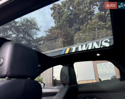 Черный Ягуар E-Pace, объемом двигателя 2 л и пробегом 159 тыс. км за 19900 $, фото 32 на Automoto.ua