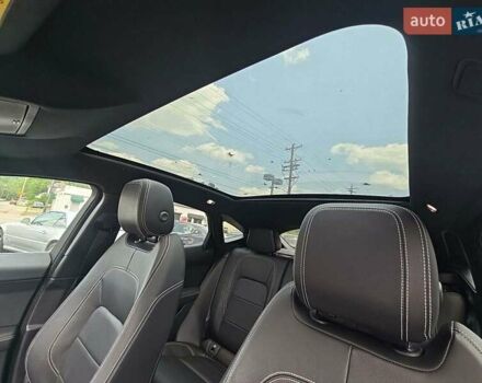 Чорний Ягуар E-Pace, об'ємом двигуна 2 л та пробігом 79 тис. км за 18000 $, фото 9 на Automoto.ua