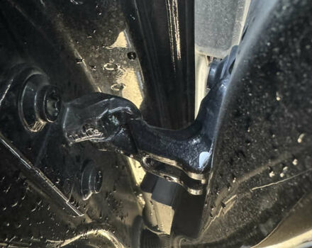 Чорний Ягуар E-Pace, об'ємом двигуна 2 л та пробігом 102 тис. км за 31500 $, фото 18 на Automoto.ua