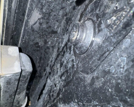 Чорний Ягуар E-Pace, об'ємом двигуна 2 л та пробігом 102 тис. км за 31500 $, фото 40 на Automoto.ua