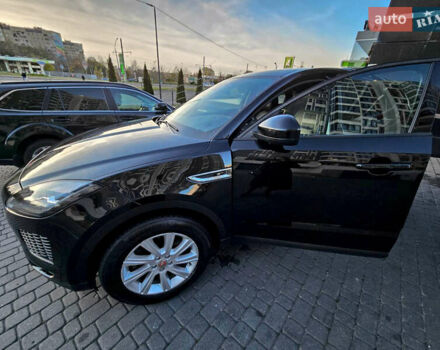 Чорний Ягуар E-Pace, об'ємом двигуна 2 л та пробігом 190 тис. км за 27900 $, фото 4 на Automoto.ua