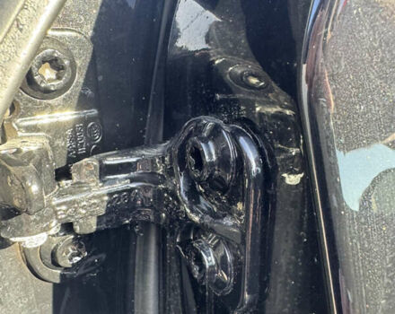 Чорний Ягуар E-Pace, об'ємом двигуна 2 л та пробігом 102 тис. км за 31500 $, фото 16 на Automoto.ua