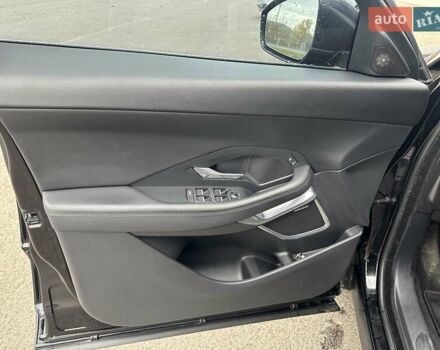 Черный Ягуар E-Pace, объемом двигателя 2 л и пробегом 186 тыс. км за 15900 $, фото 14 на Automoto.ua