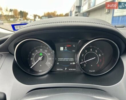 Черный Ягуар E-Pace, объемом двигателя 2 л и пробегом 186 тыс. км за 15900 $, фото 12 на Automoto.ua