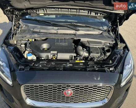 Чорний Ягуар E-Pace, об'ємом двигуна 2 л та пробігом 102 тис. км за 31500 $, фото 7 на Automoto.ua