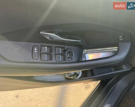 Чорний Ягуар E-Pace, об'ємом двигуна 2 л та пробігом 102 тис. км за 31500 $, фото 19 на Automoto.ua