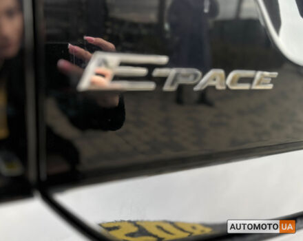 Ягуар E-Pace 2018 в Мукачеве на Automoto.ua Черный Ягуар E-Pace, объемом двигателя 2 л и пробегом 124 тыс. км за 33000 $, фото 24 на Automoto.ua