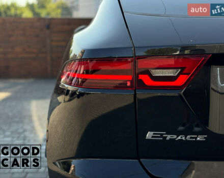 Черный Ягуар E-Pace, объемом двигателя 2 л и пробегом 84 тыс. км за 24000 $, фото 13 на Automoto.ua
