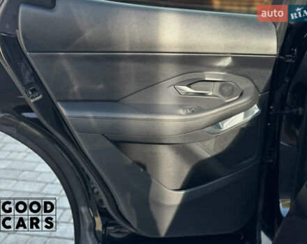 Черный Ягуар E-Pace, объемом двигателя 2 л и пробегом 84 тыс. км за 24000 $, фото 21 на Automoto.ua