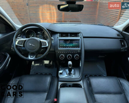 Черный Ягуар E-Pace, объемом двигателя 2 л и пробегом 84 тыс. км за 24000 $, фото 25 на Automoto.ua