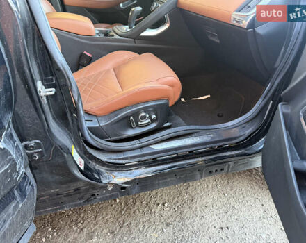 Черный Ягуар E-Pace, объемом двигателя 2 л и пробегом 18 тыс. км за 14300 $, фото 21 на Automoto.ua