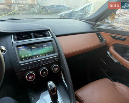 Черный Ягуар E-Pace, объемом двигателя 2 л и пробегом 18 тыс. км за 14300 $, фото 43 на Automoto.ua