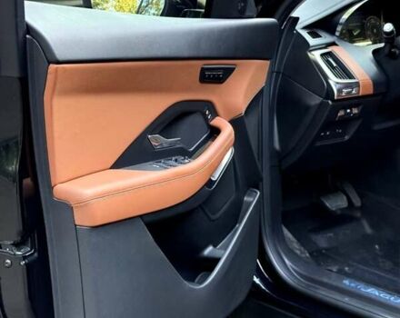 Черный Ягуар E-Pace, объемом двигателя 2 л и пробегом 60 тыс. км за 35000 $, фото 20 на Automoto.ua