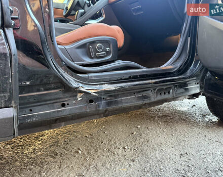 Черный Ягуар E-Pace, объемом двигателя 2 л и пробегом 18 тыс. км за 14300 $, фото 27 на Automoto.ua