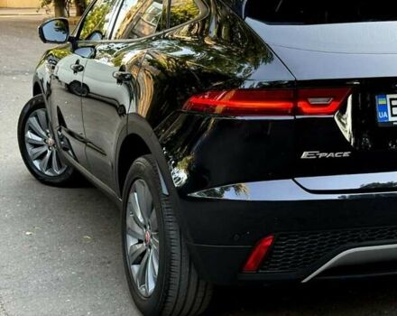 Черный Ягуар E-Pace, объемом двигателя 2 л и пробегом 60 тыс. км за 35000 $, фото 3 на Automoto.ua