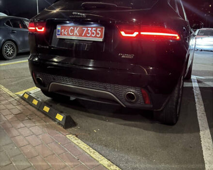 Черный Ягуар E-Pace, объемом двигателя 2 л и пробегом 80 тыс. км за 17800 $, фото 1 на Automoto.ua