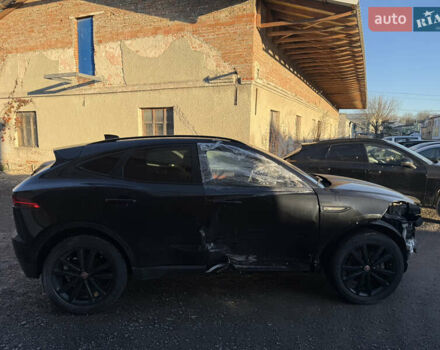 Черный Ягуар E-Pace, объемом двигателя 2 л и пробегом 18 тыс. км за 14300 $, фото 5 на Automoto.ua