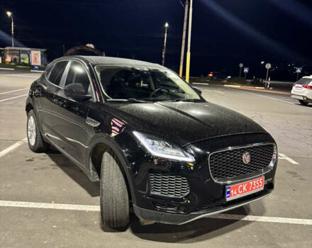 Черный Ягуар E-Pace, объемом двигателя 2 л и пробегом 80 тыс. км за 17800 $, фото 6 на Automoto.ua