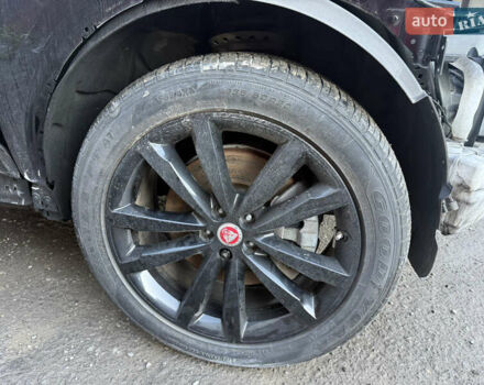 Черный Ягуар E-Pace, объемом двигателя 2 л и пробегом 18 тыс. км за 14300 $, фото 12 на Automoto.ua