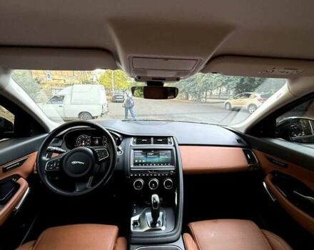 Черный Ягуар E-Pace, объемом двигателя 2 л и пробегом 60 тыс. км за 35000 $, фото 12 на Automoto.ua