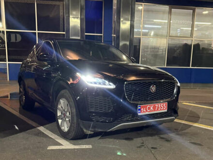 Черный Ягуар E-Pace, объемом двигателя 2 л и пробегом 80 тыс. км за 17800 $, фото 1 на Automoto.ua
