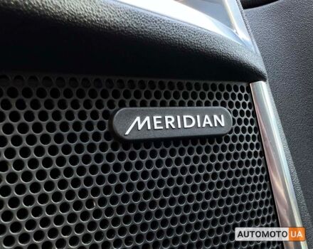 Червоний Ягуар E-Pace, об'ємом двигуна 2 л та пробігом 136 тис. км за 31900 $, фото 17 на Automoto.ua