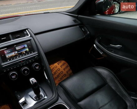 Красный Ягуар E-Pace, объемом двигателя 2 л и пробегом 141 тыс. км за 25900 $, фото 39 на Automoto.ua