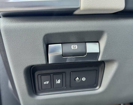 Червоний Ягуар E-Pace, об'ємом двигуна 2 л та пробігом 102 тис. км за 24300 $, фото 15 на Automoto.ua