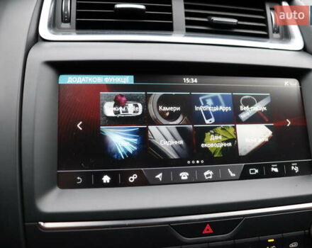 Красный Ягуар E-Pace, объемом двигателя 2 л и пробегом 141 тыс. км за 25900 $, фото 26 на Automoto.ua