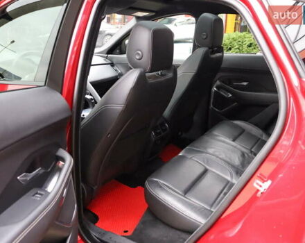 Красный Ягуар E-Pace, объемом двигателя 2 л и пробегом 141 тыс. км за 25900 $, фото 35 на Automoto.ua