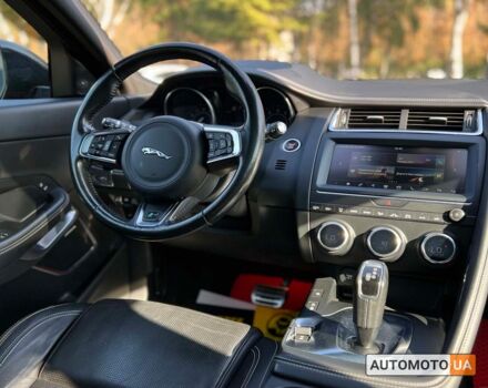 Червоний Ягуар E-Pace, об'ємом двигуна 2 л та пробігом 136 тис. км за 31900 $, фото 14 на Automoto.ua