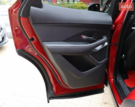 Красный Ягуар E-Pace, объемом двигателя 2 л и пробегом 141 тыс. км за 25900 $, фото 33 на Automoto.ua