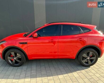 Красный Ягуар E-Pace, объемом двигателя 2 л и пробегом 123 тыс. км за 26300 $, фото 6 на Automoto.ua