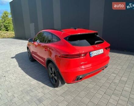 Красный Ягуар E-Pace, объемом двигателя 2 л и пробегом 123 тыс. км за 26300 $, фото 3 на Automoto.ua