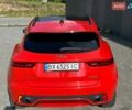 Красный Ягуар E-Pace, объемом двигателя 2 л и пробегом 123 тыс. км за 26300 $, фото 2 на Automoto.ua
