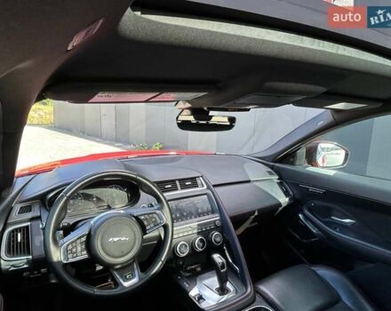 Красный Ягуар E-Pace, объемом двигателя 2 л и пробегом 123 тыс. км за 26300 $, фото 57 на Automoto.ua