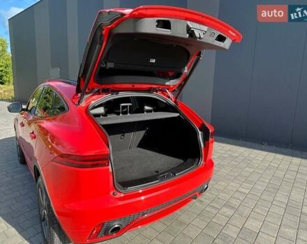 Красный Ягуар E-Pace, объемом двигателя 2 л и пробегом 123 тыс. км за 26300 $, фото 26 на Automoto.ua
