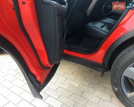 Красный Ягуар E-Pace, объемом двигателя 2 л и пробегом 123 тыс. км за 26300 $, фото 51 на Automoto.ua