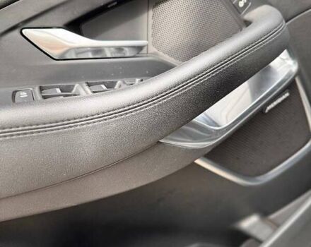 Ягуар E-Pace, объемом двигателя 2 л и пробегом 70 тыс. км за 20800 $, фото 4 на Automoto.ua