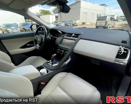 Ягуар E-Pace, объемом двигателя 2 л и пробегом 45 тыс. км за 26500 $, фото 9 на Automoto.ua