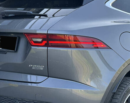 Серый Ягуар E-Pace, объемом двигателя 2 л и пробегом 73 тыс. км за 24000 $, фото 14 на Automoto.ua