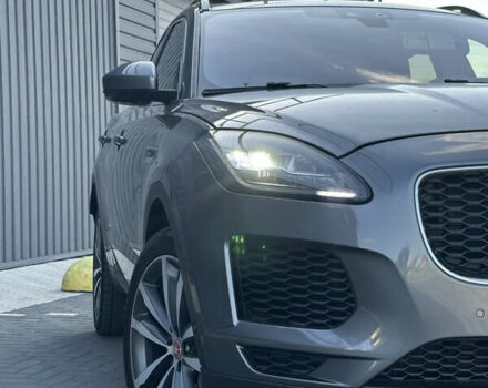 Серый Ягуар E-Pace, объемом двигателя 2 л и пробегом 73 тыс. км за 24000 $, фото 2 на Automoto.ua
