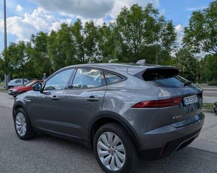 Серый Ягуар E-Pace, объемом двигателя 2 л и пробегом 90 тыс. км за 25000 $, фото 5 на Automoto.ua