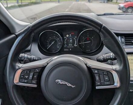 Серый Ягуар E-Pace, объемом двигателя 2 л и пробегом 90 тыс. км за 25000 $, фото 21 на Automoto.ua